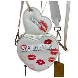 NEW 4PC STEVE MADDEN Heart Shaped XBODY Bum Bag Valentine Kiss Brosi Lips Wallet